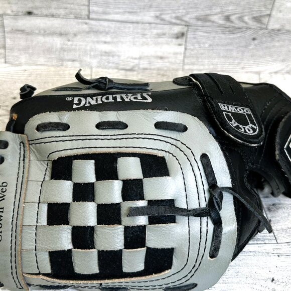 Spalding Model 18225 11.5" Baseball Glove Top Grain Leather Laced RHT Black/Gray - Picture 9 of 15